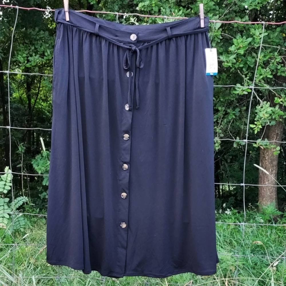 NWT Terra & Sky Women's Black Dress Maxi Length Skirt